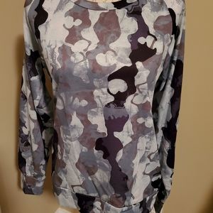 Camo women's top, brand new, perfect for cool weather styling